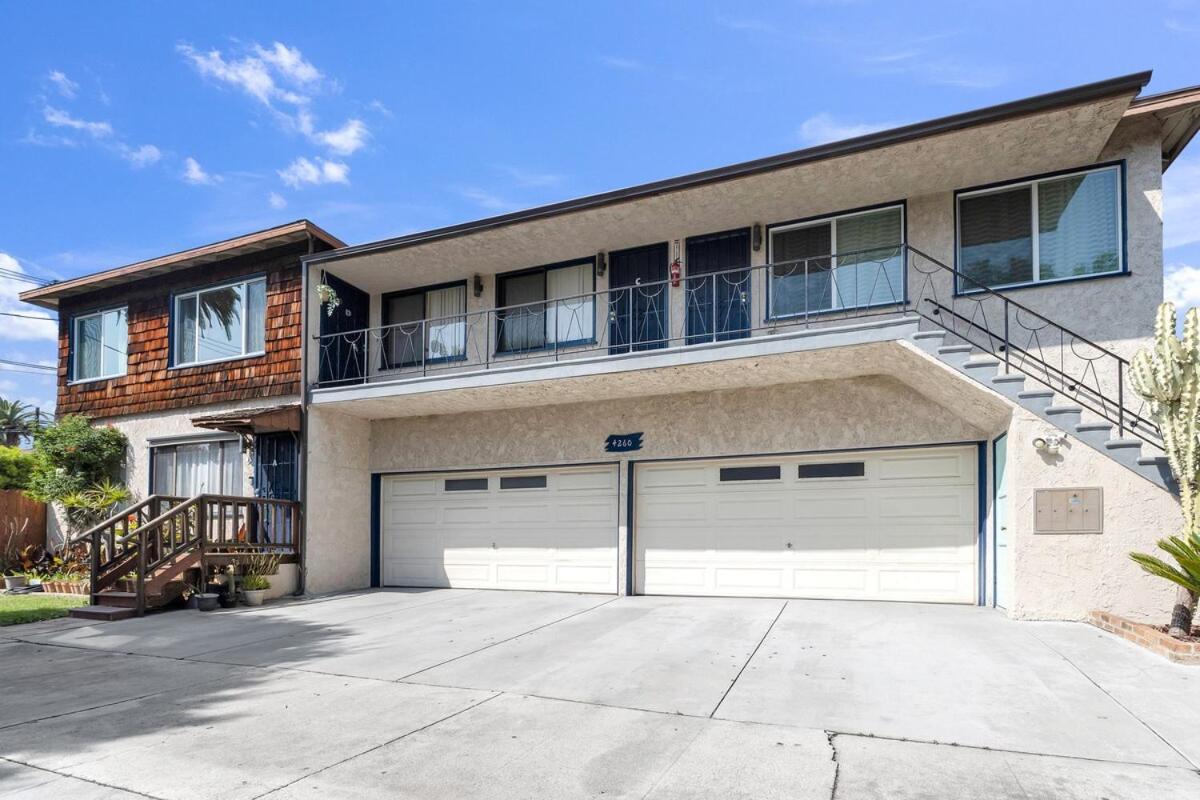 Beautifully Remodeled 2bed1bath Location 15 Min To